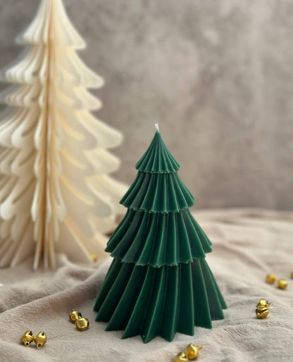 Evergreen Pleat Tree Candle : Hunter Green