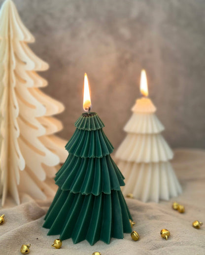 Evergreen Pleat Tree Candle : Hunter Green
