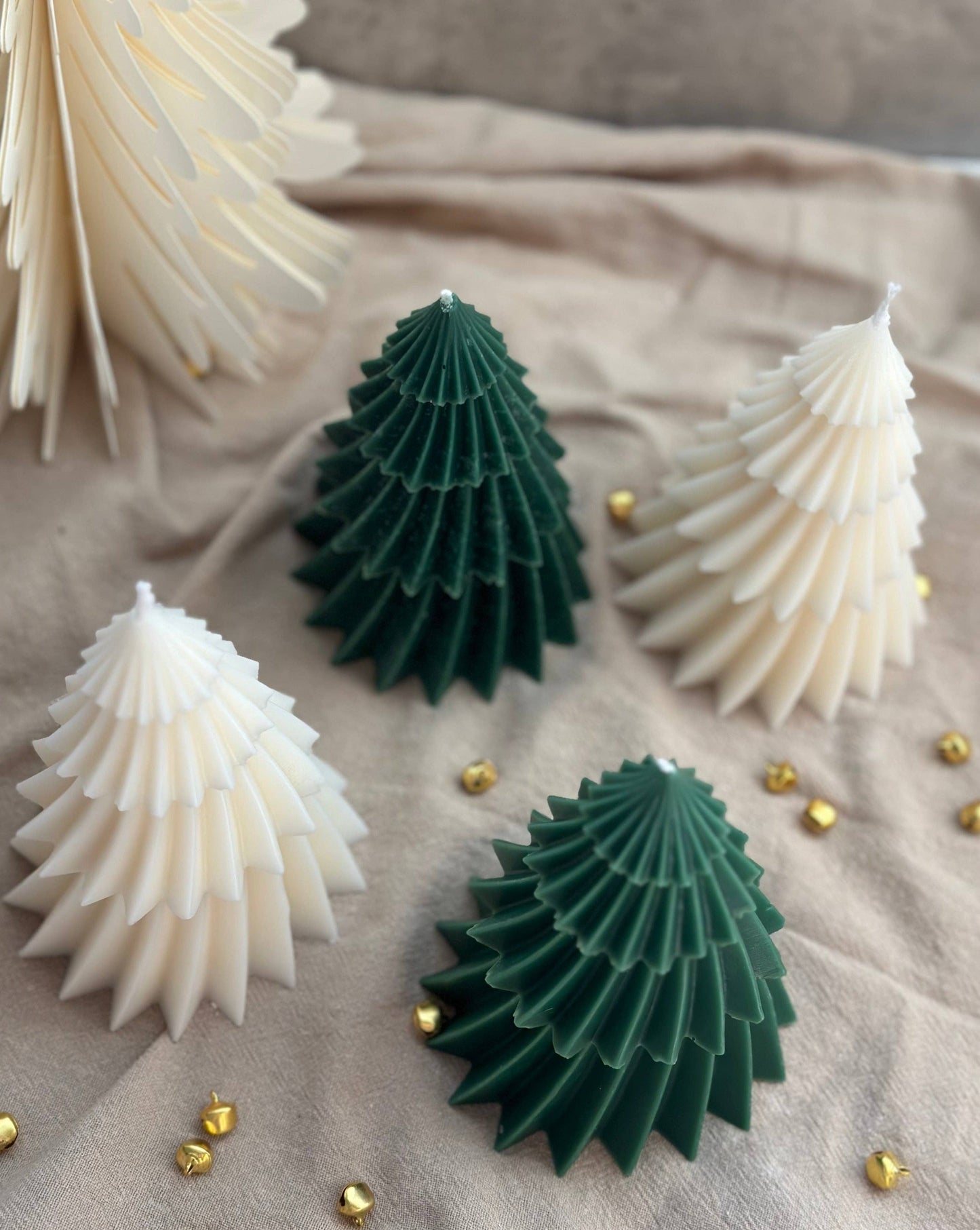 Evergreen Pleat Tree Candle : Hunter Green