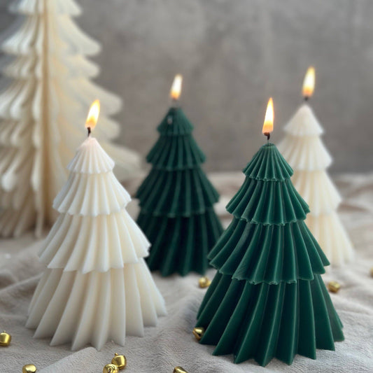 Evergreen Pleat Tree Candle : Hunter Green