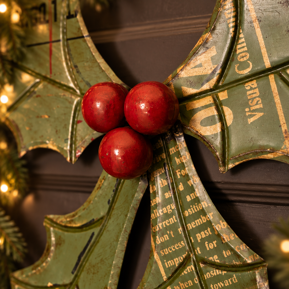 Holly Leaf & Berry Wall & Door Hanger